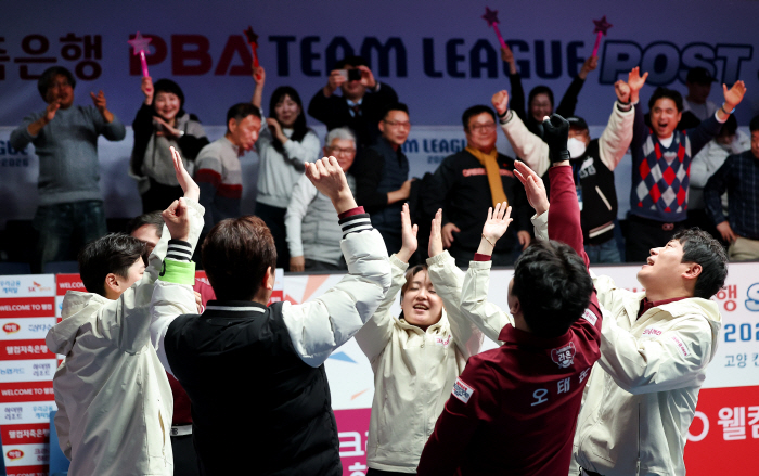'7세트 사나이' 오태준이 또 끝냈다! '임정숙-백민주 맹활약' 크라운해태, PBA 팀리그 준PO 1차전서 하나카드 격파