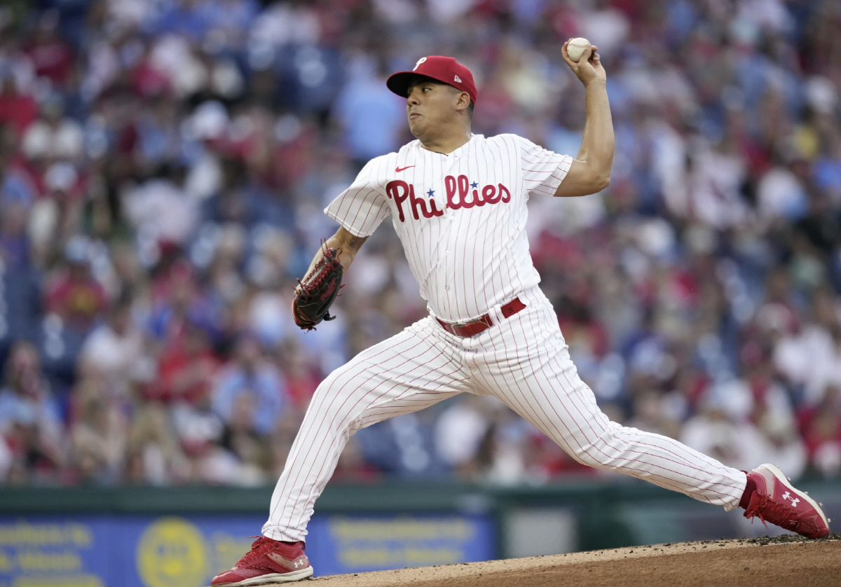 '시대를 거스르는 스피드' 수아레즈 보스턴 2선발 안착, 그러나 '5년-…