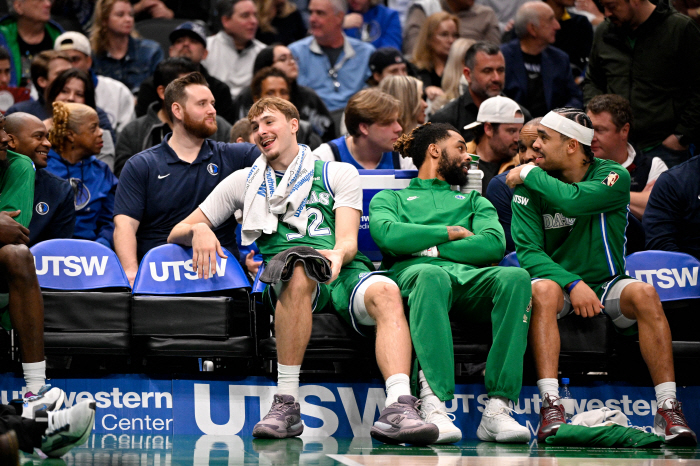 이제 쿠퍼 플래그마저... 댈러스의 부상 악령. AD 최소 6주. 플래그도 발목 부상 쓰러졌다