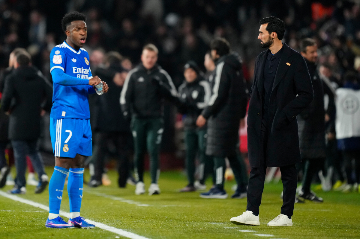 "속이 부글부글 끓는다" 바르셀로나 감독 "사비 알론소는 환상적인 감독"…