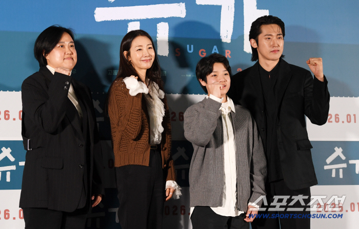 [SC현장] "꿈과 소명의식 담아"…母최지우가 전할 잔잔한 울림 '슈가' (종합)