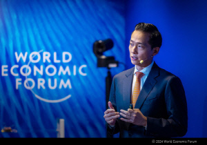 김동관 한화그룹 부회장, 다보스포럼 앞두고 '전기 추진 선박 해양 생태계' 구축 제안