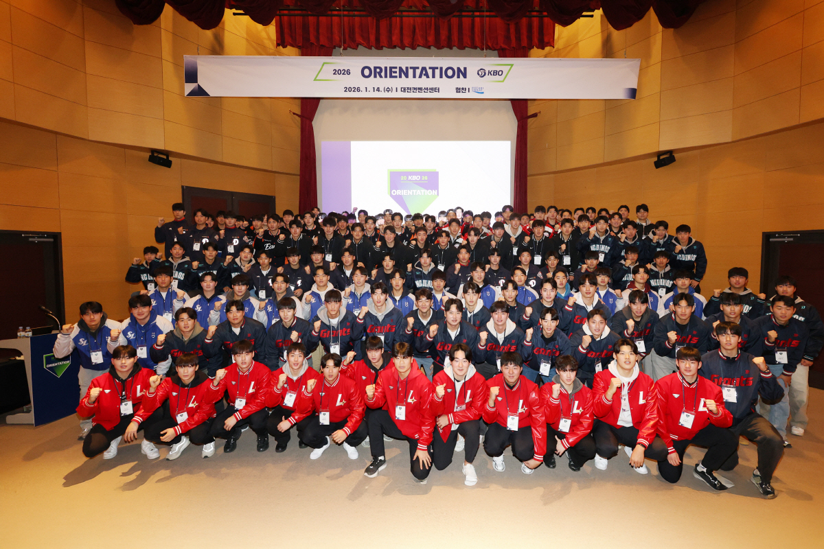 "스키장? 한번도 안가봤다" → "은퇴 4년, 아직도 150㎞ 직구 친다…