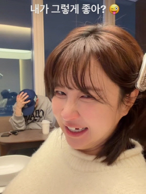 '박현호♥' 은가은, 임신 중 안타까운 소식...치킨 먹다 '치아가 쏙'