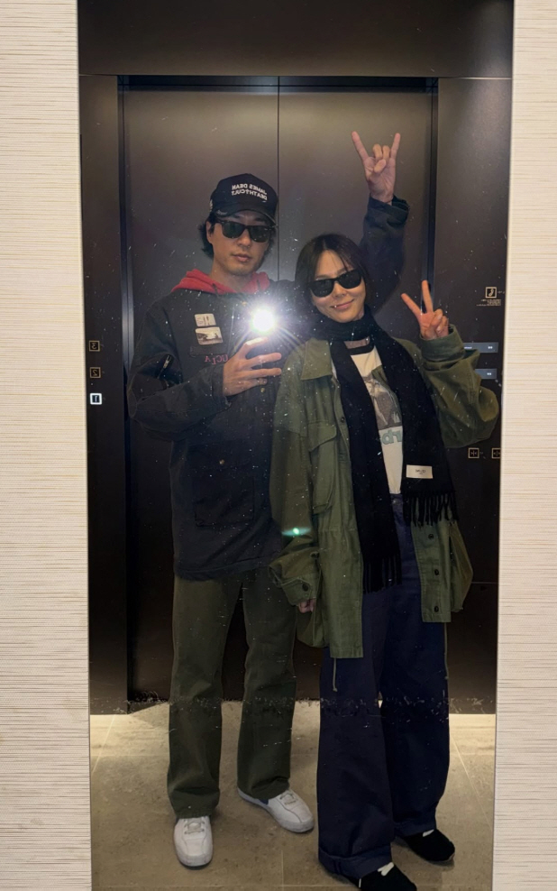 “자연스럽게 아빠 돼” 마이큐, ♥김나영 두 아들과 '장꾸 포즈'..더 …