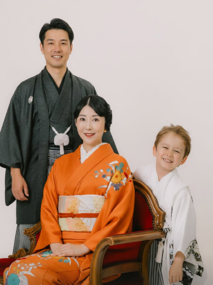 '미혼모' 사유리, 외국인 남편 깜짝 공개..혼혈 子와 똑닮아