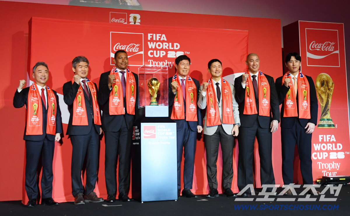 [현장인터뷰] 한국은 만질 수 없는 월드컵 트로피...차범근 여전한 열정…