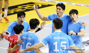 2026년 처음으로 웃었다! 선두 대한항공, KB손해보험 제압 '4연패 탈출' [의정부 리뷰]