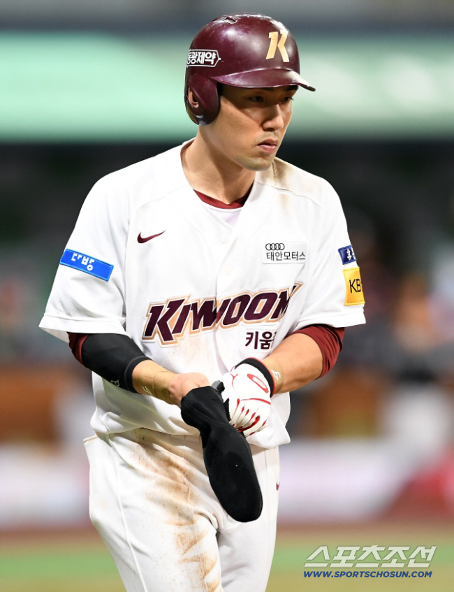 '170일 2군 방치→충격 방출' 은퇴는 없었다, 친정뿐이었다…"다시 불…