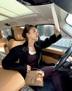 ‘돈자랑 논란’ 손연재, 백화점·외제차 루트 공개…끝없는 ‘럭셔리 플렉스’