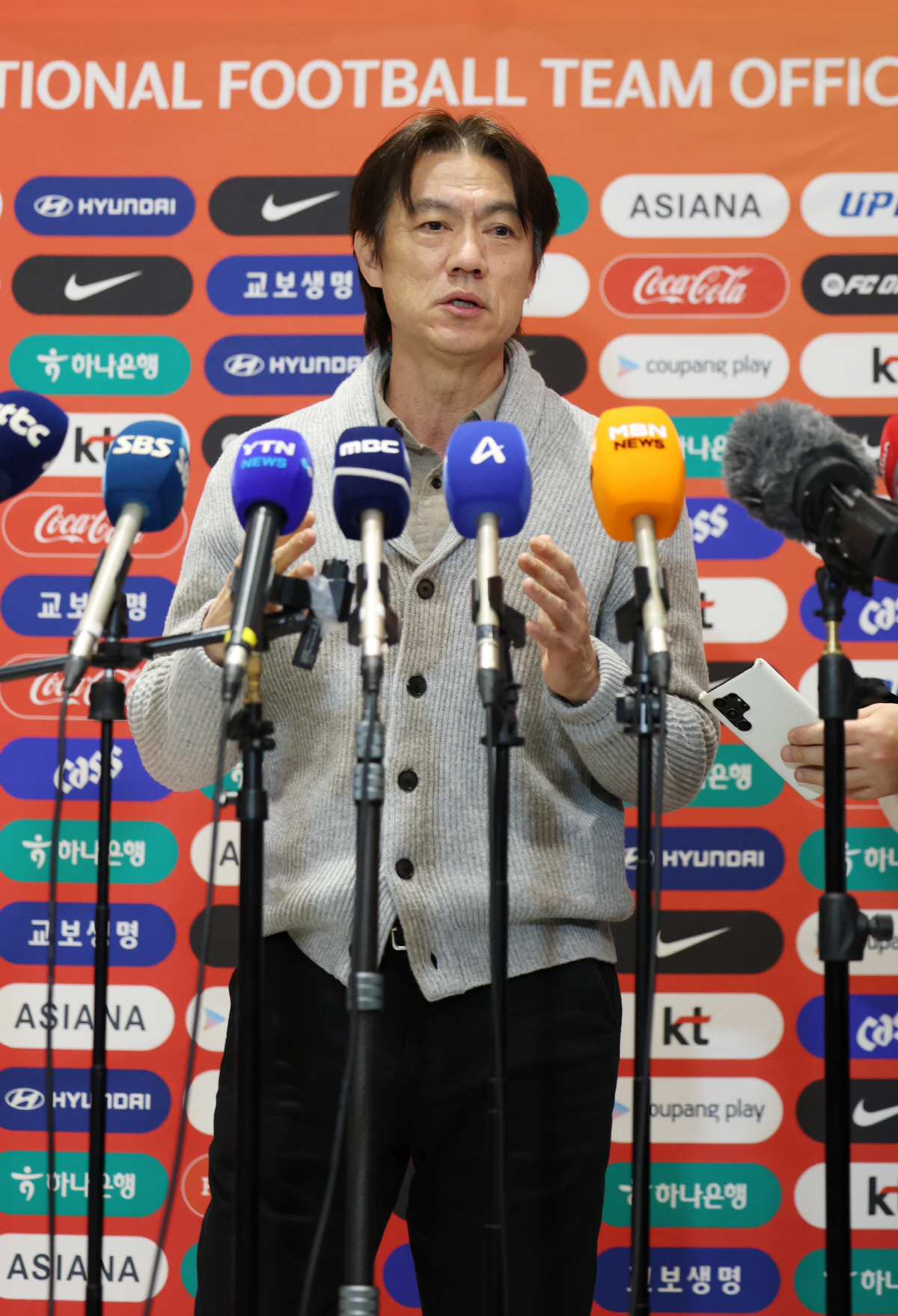 [오피셜]'홍명보호' WC 베이스캠프 확정 연기…대한축구협회 'FIFA …