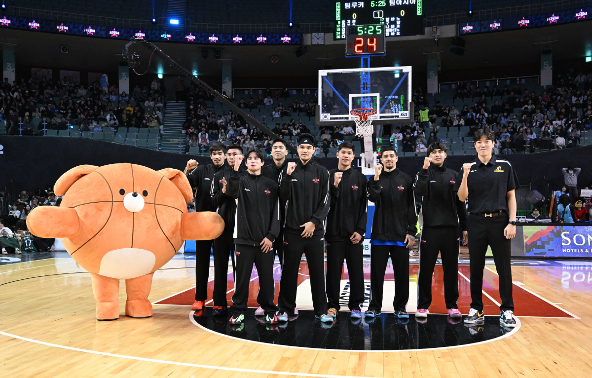 '11년 만에 돌아온' 올스타전 전야제…'팀 아시아', '팀 루키' 82…