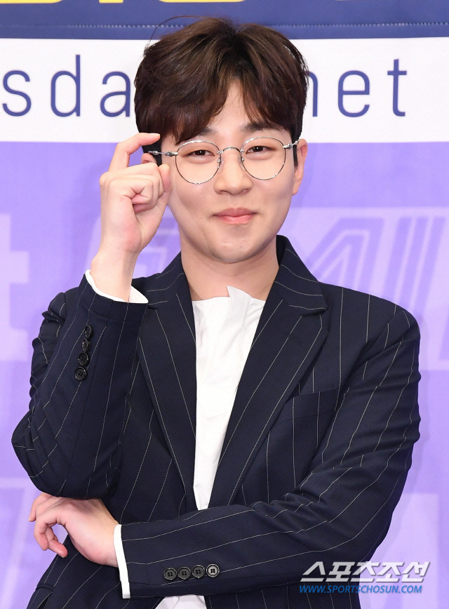 딘딘, 또 소신발언 “대중 반응 2주도 안 가, 칭찬했다 다시 욕할 것”