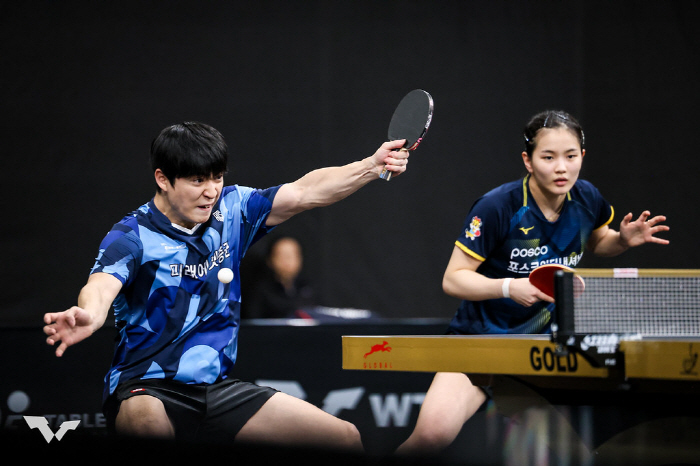 "'얼짱 에이스조' 박강현-김나영의 아름다운 K-탁구" 만리장성 26분만…