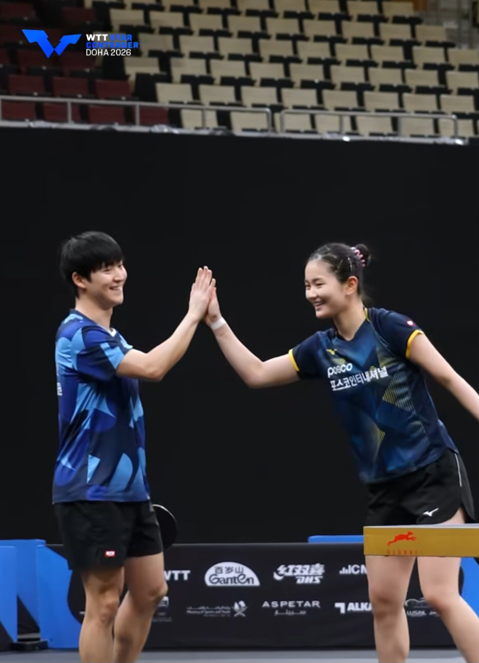 "'얼짱 에이스조' 박강현-김나영의 아름다운 K-탁구" 만리장성 26분만…