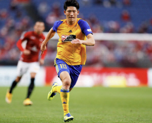 '데이트 폭력 논란 중징계→韓에서도 방출' 문제의 日 선수, 은퇴 후 반년 만에 현역 복귀...