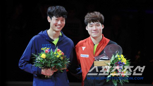 "K-탁구 에이스조 장우진X조대성이 해냈다!" 만리장성 또 넘고 男복식 …