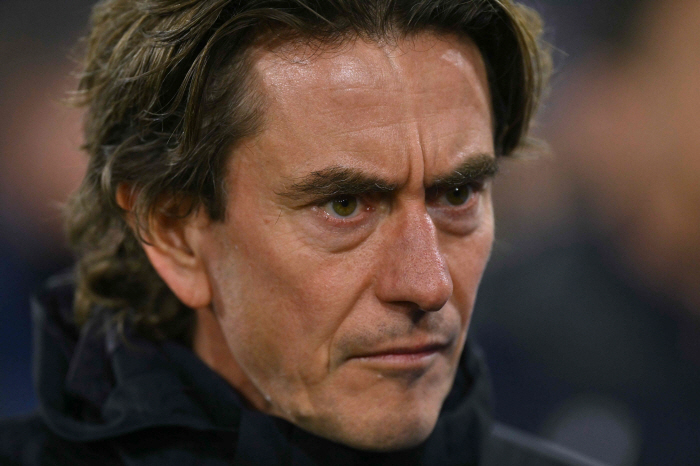 깜짝 소식! 英 단독 