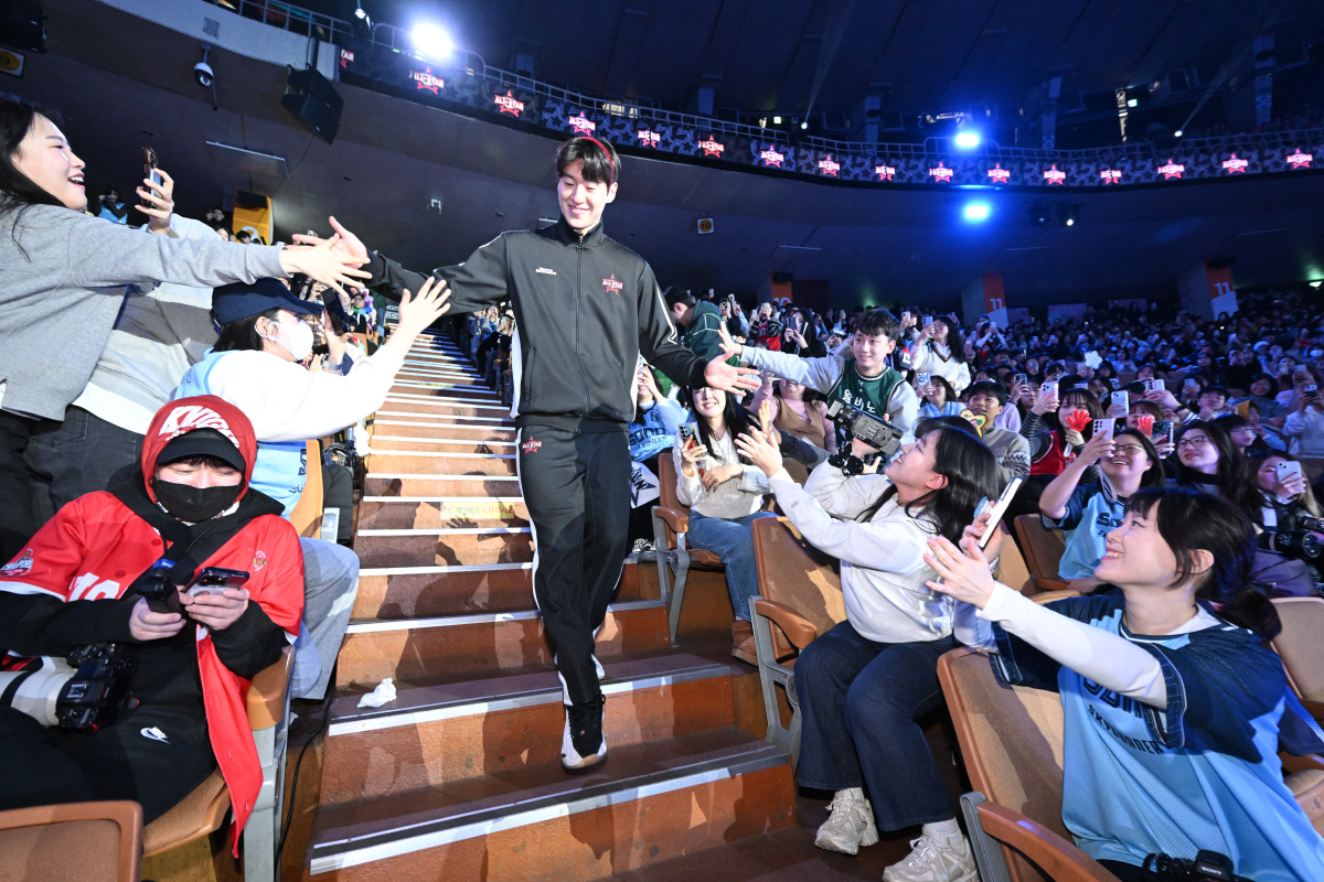 굿바이 잠실! MVP 나이트+덩크왕 조준희+3점왕 알바노+애교왕 유도훈.…