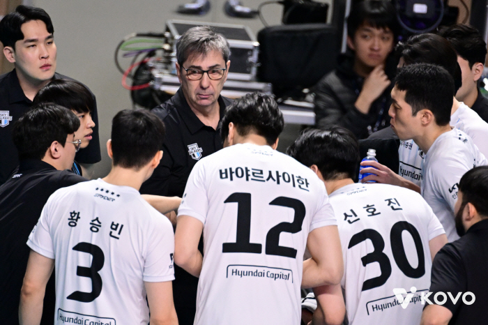 셧아웃도 만족 없다…일침 연속 사령탑, 그래도 웃게한 주인공도 있다?