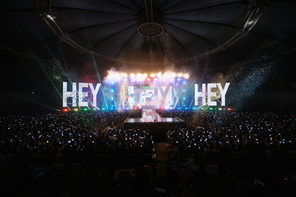 [SC현장]'외톨이야' 밴드, 이젠 '에브리바디'…씨엔블루 3시간 내내 …