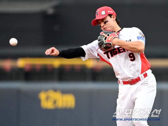 '80억 세이브' KIA, 이런 경쟁 상상이나 했을까…유격수 후보만 5명…