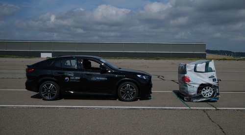 "작년 '급발진 의심' 사고 4명중 3명은 60대 이상 운전자"