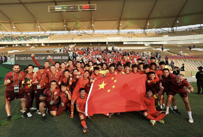 "한국에는 와장창 무너졌는데" 中 유망주 미친 자신감, "우즈벡 승부차기…