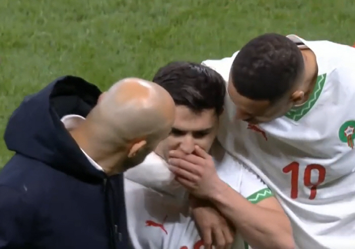 "저기서 저런 파넨카킥을 한다고?" 대환장 결승전,세네갈에 우승 헌납한 …