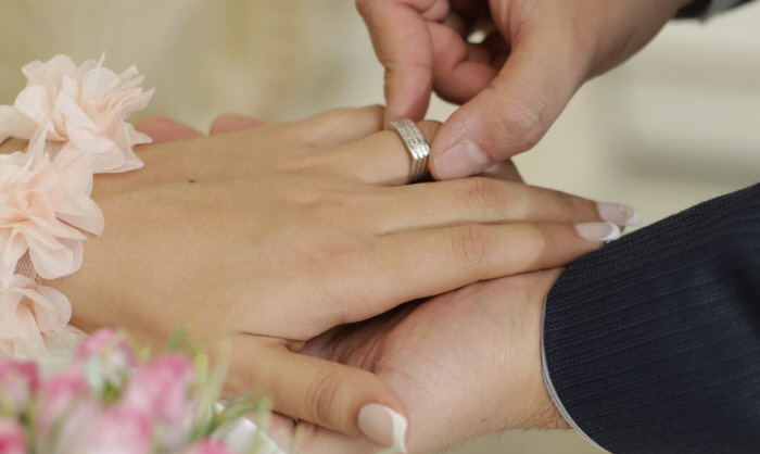 "AI 작성 혼인 서약문 때문에…" 결혼 무효 판결, 이유는?