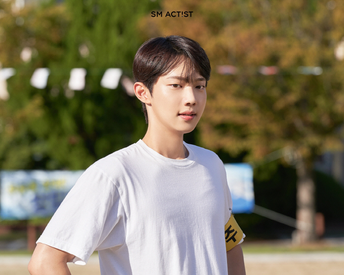 '안보현 조카' 조준영, 편안한 운동복 차림에도…햇살 같은 비주얼('스프링 피버')