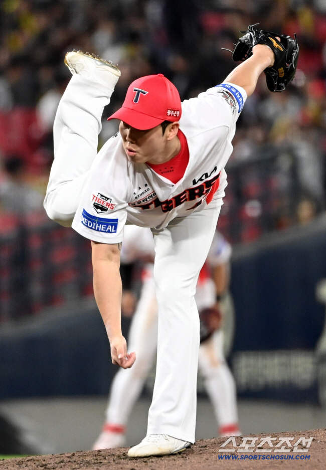 'ERA 6.85' 의외의 연봉 인상, 깐깐한 KIA가 왜?…이 선수마저…