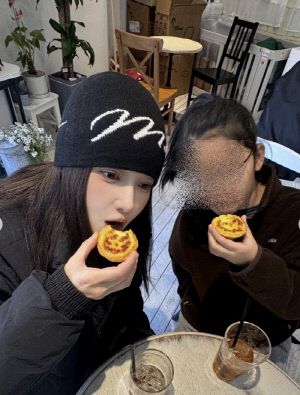 '이혼' 유깻잎, 딸 사진 올렸다가 난리났는데...당당한 모녀 주말 데이트