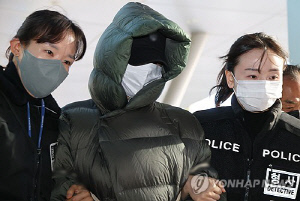 '지인 2명에게 필로폰 주사 놔준 혐의' 황하나 구속기소