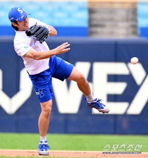 패닉의 '빅2' 이탈, 누구로 메우나? '안정형' 박vs박? '홈런치는 유격수'도 있다