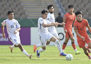 韓 상대 2-0 충격 승리, 베트남도 3-0 완파→일본도 놀란 '이변의 탈락' 주인공...