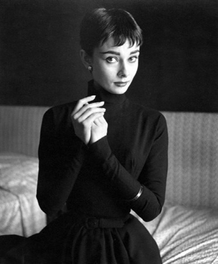 故 오드리 헵번, 아메바 감염 후 대장암 판정 "3개월 시한부"...33…