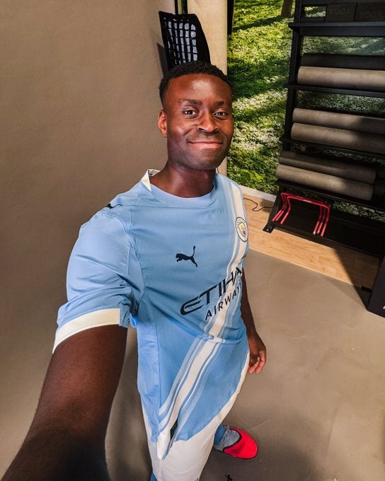 [오피셜]'우승 포기 안했어!' 맨시티, 英 최고 수비수 품었다...6개…