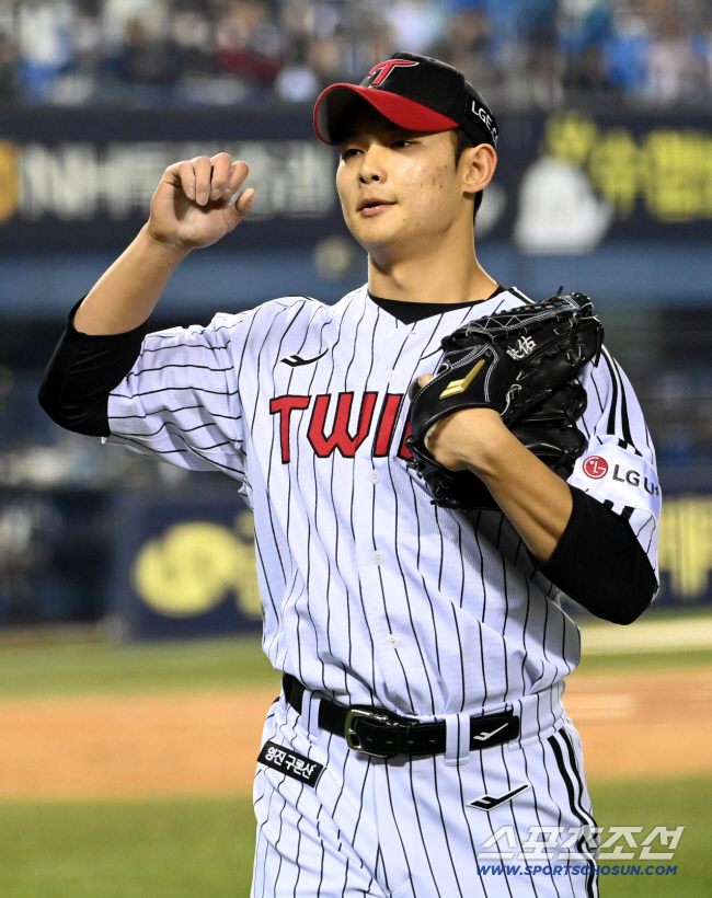 염갈량은 "위험하다"는데, 우승 이끈 21세 필승조는 아직 배가 고프다……