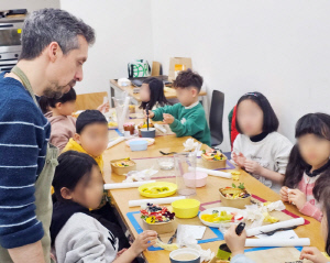 갤러리아백화점, '2026 문화센터 봄학기' 회원 모집…건축·AI 등 5가지 테마