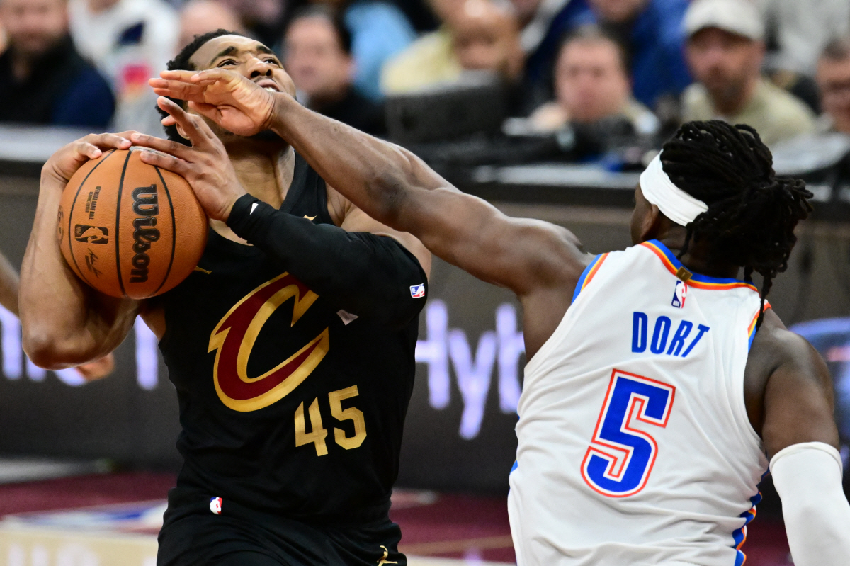 2옵션 빠진 OKC 3점슛 23개 폭발. 클블 8개 부진. OKC 완승.…