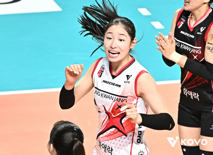 '인쿠시 홀로 역부족' 5연패 정관장, 3G 연속 셧아웃 패배라니…GS칼텍스 웃었다[장충 리뷰]