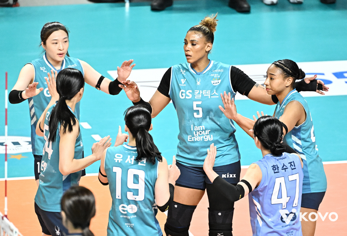 '인쿠시 홀로 역부족' 5연패 정관장, 3G 연속 셧아웃 패배라니…GS칼…