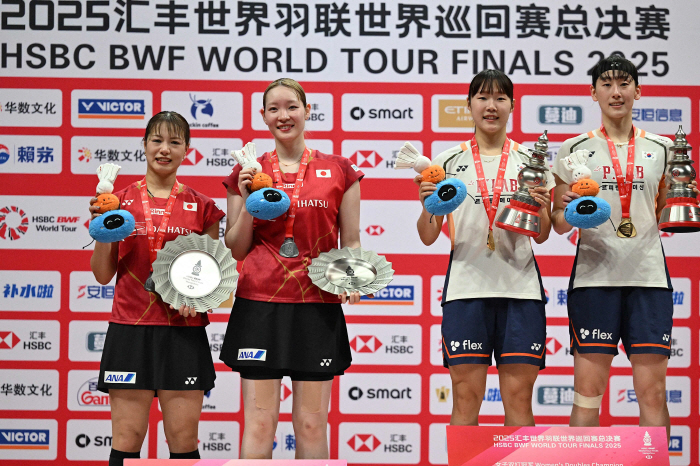 "韓 못 넘었잖아!" 日 배드민턴 간판, 결국 고개 숙였다…백하나-이소희에 연달아 패배 "한국과 중국에 패했다"