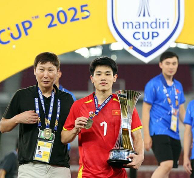 "중국만 이기면 초대박!" 김상식의 베트남, 역대급 승리 공약 등장...…