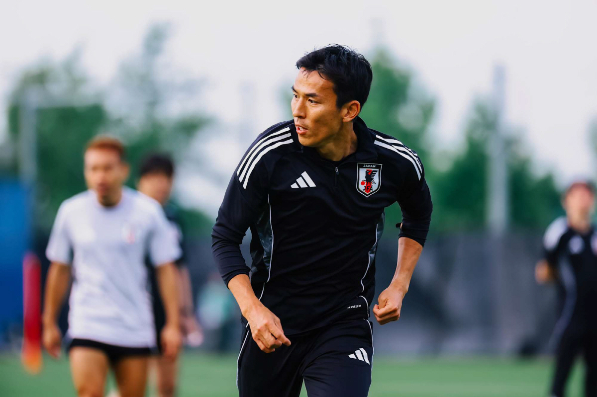 [오피셜] 한국으로 치면 박지성 국대 코치행...21세기 최고 日 레전드…