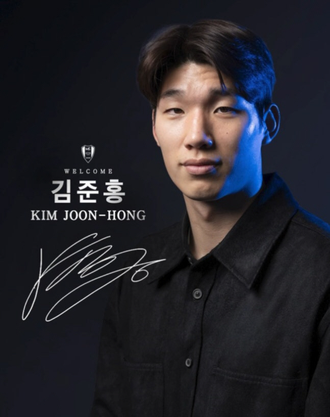 확 달라진 이정효표 수원, 척추부터 바꿨다