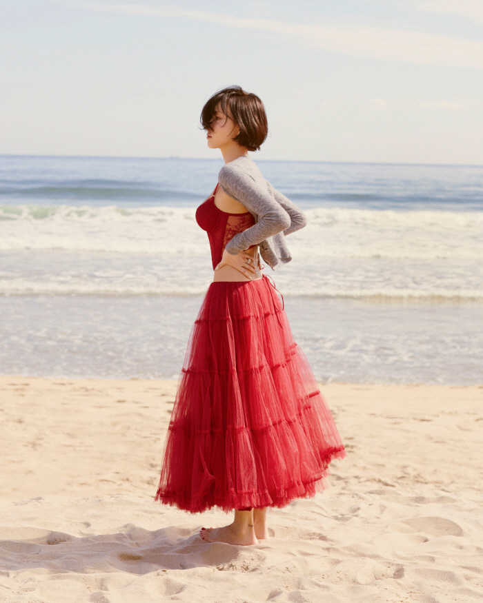 [정빛의 그저, 빛] 다시 피어난 '화사'라는 꽃