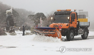 제주, 강추위 속 폭설·강풍…21∼22일 산지 최대 25㎝ 이상 눈