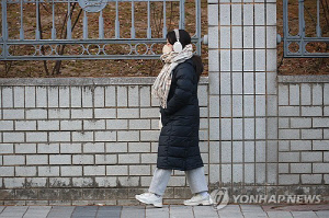 한파 속 호남서해안·제주 대설…'시간당 1∼3㎝' 폭설도